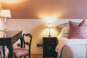 Room 16 (Twin Room) - Photographed by Si Medlicott